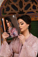 Takchita Nour el Ward